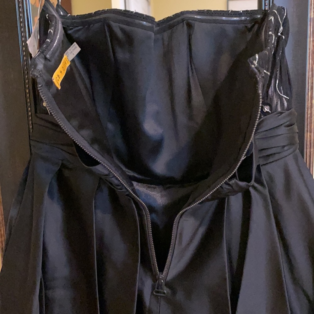 Black Alice + Olivia Strapless Dress - Picture 10 of 15